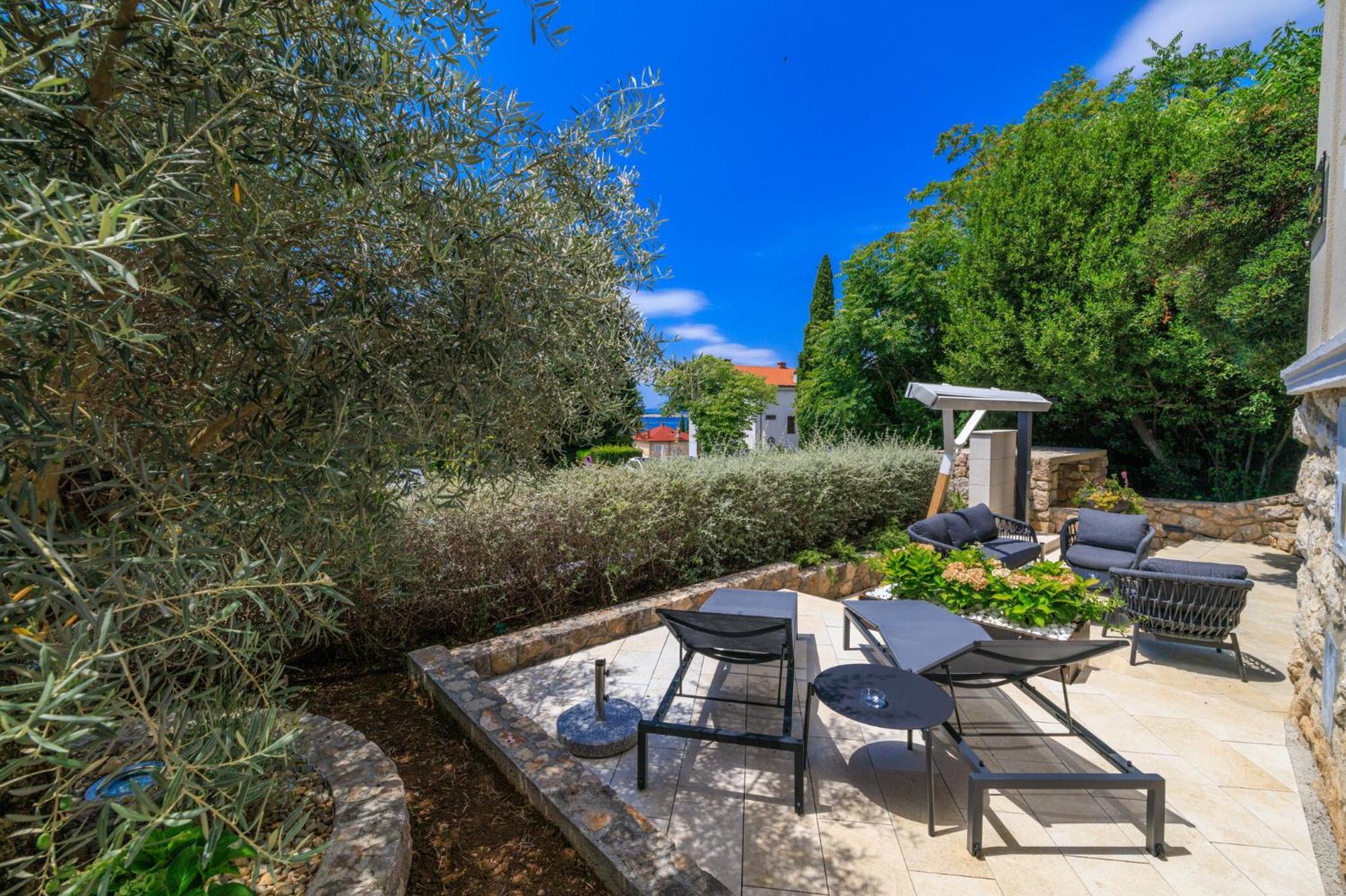 Villa Erika Crikvenica Exterior photo